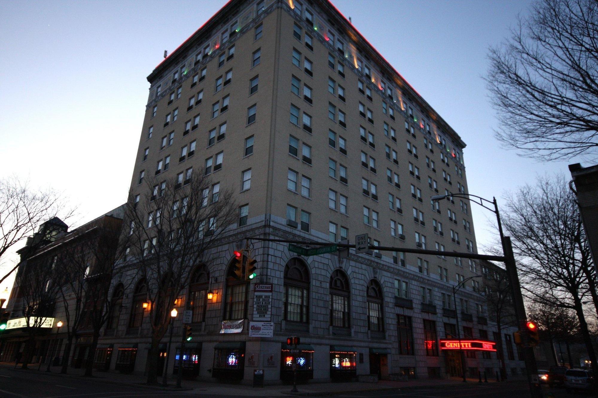 Genetti Hotel, Surestay Collection By Western Hotel 3*