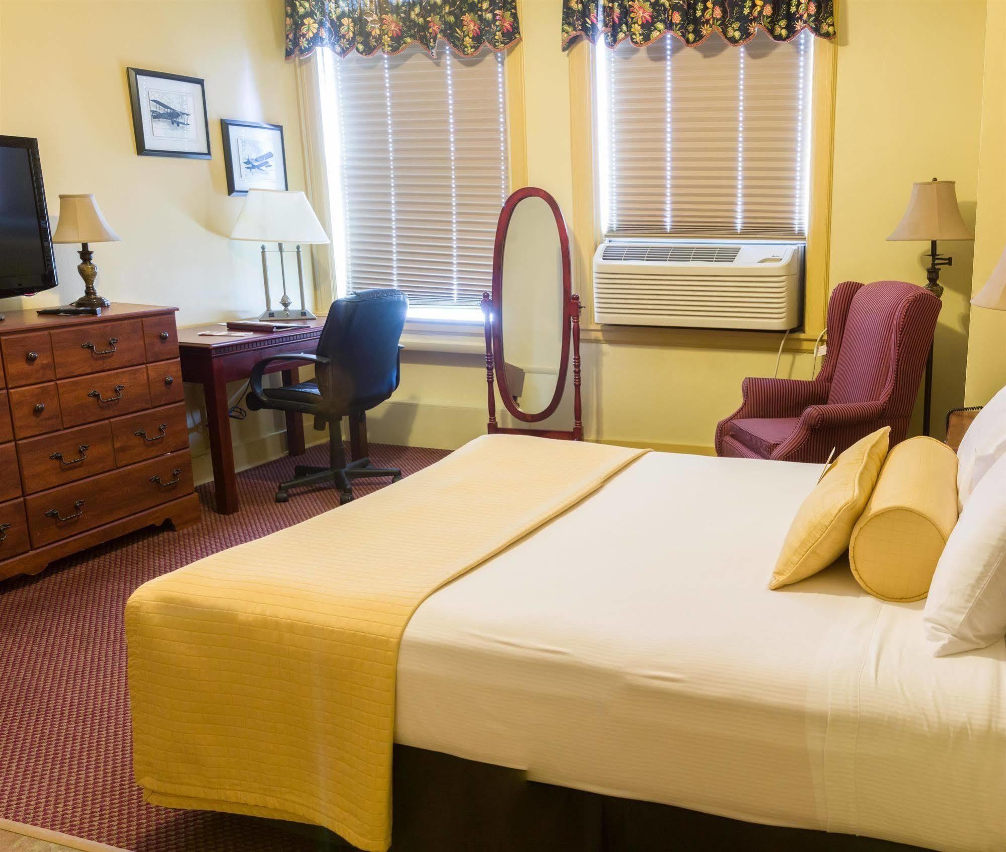 Hotel Genetti Hotel, Surestay Collection By Western